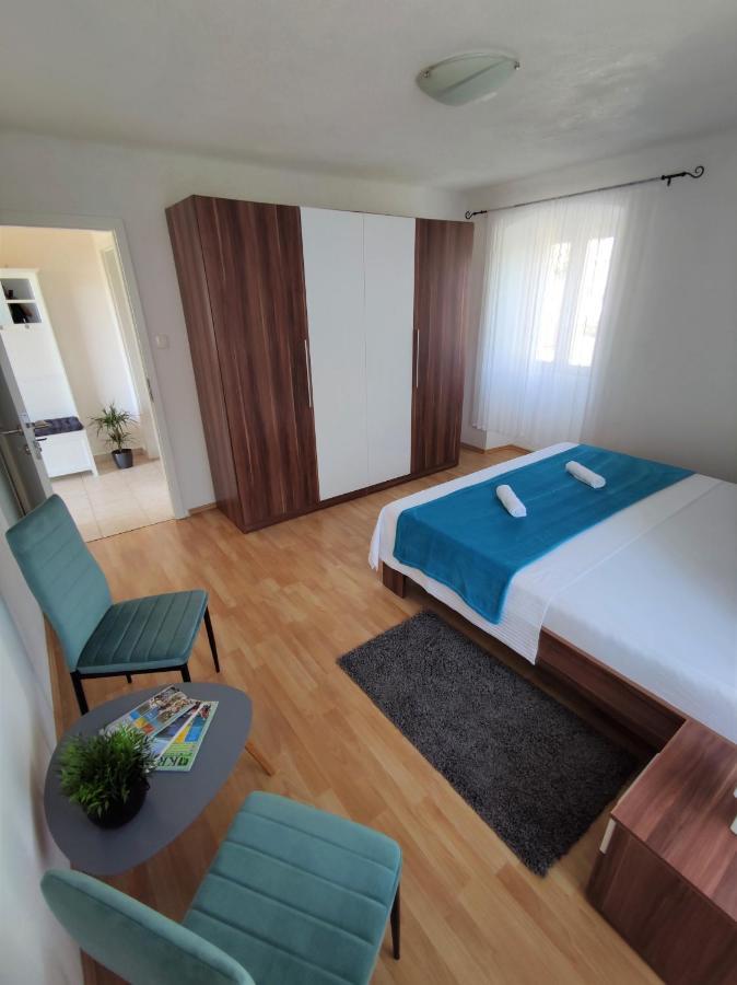 Apartment Josip *